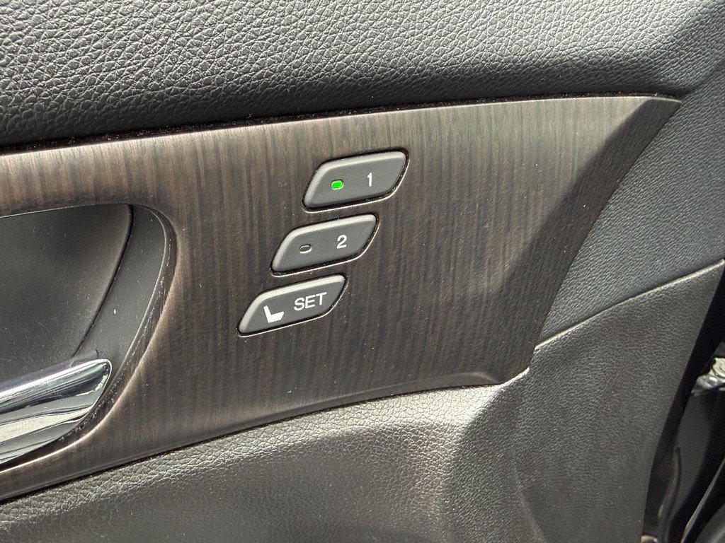 Used 2014 Honda Accord EX-L image 16