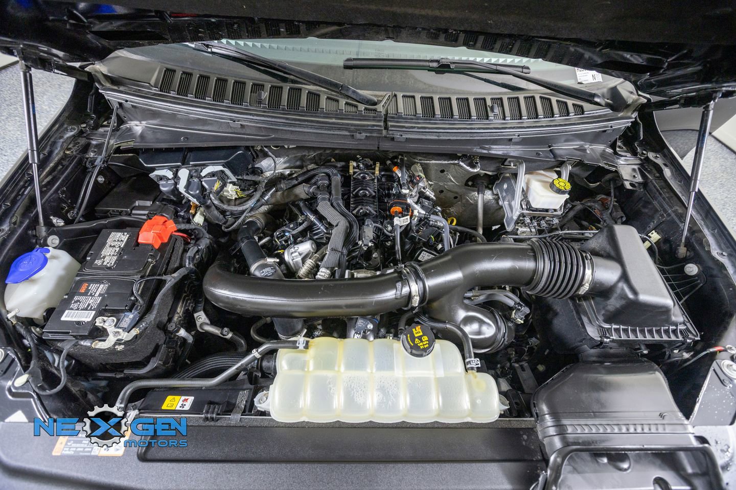 Used 2024 Ford Expedition Max Limited AWD/4WD image 48