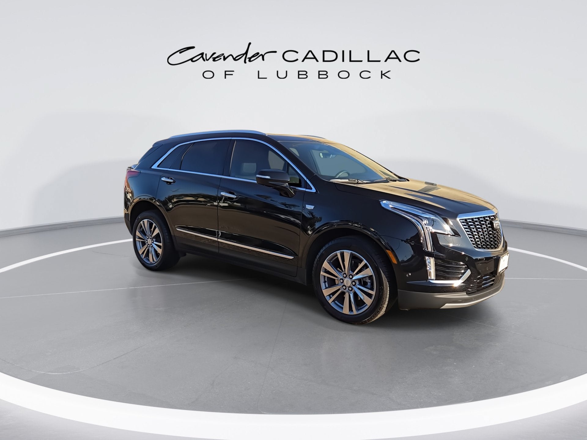 Used 2023 Cadillac XT5 Premium Luxury w/ Platinum Package AWD/4WD image 2