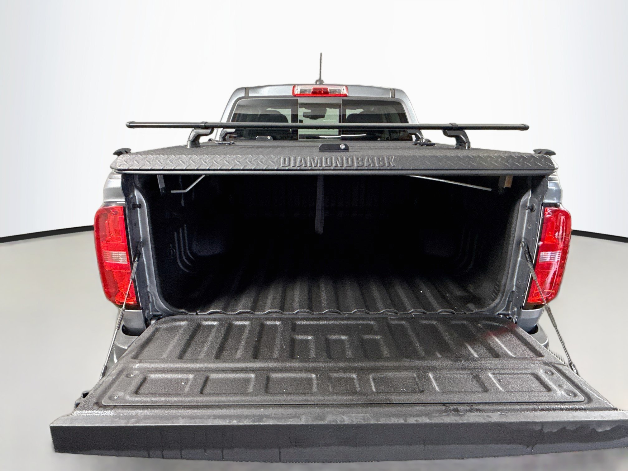 Used 2021 Chevrolet Colorado Z71 w/ Safety Package AWD/4WD image 21