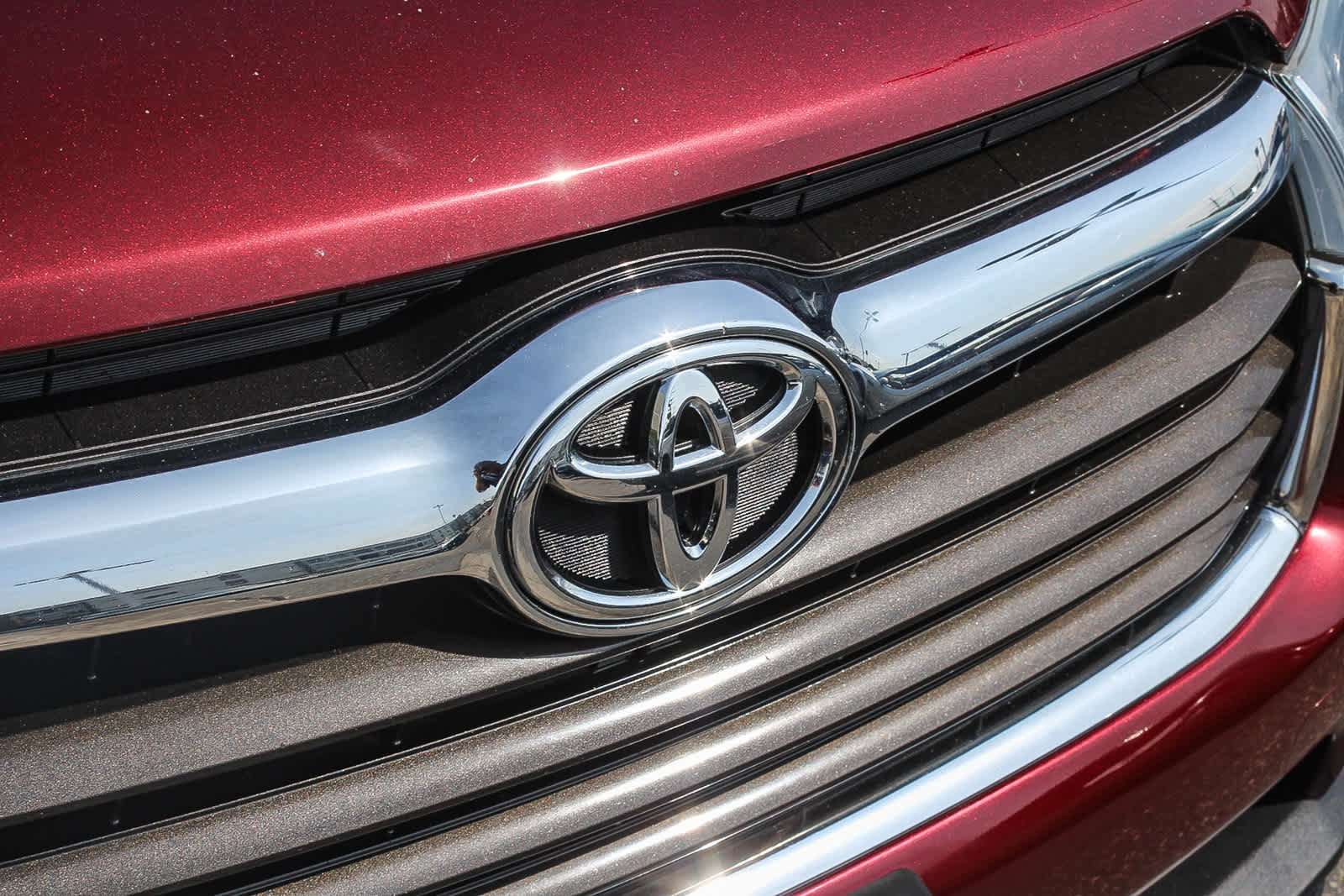 Used 2015 Toyota Highlander XLE AWD/4WD image 13