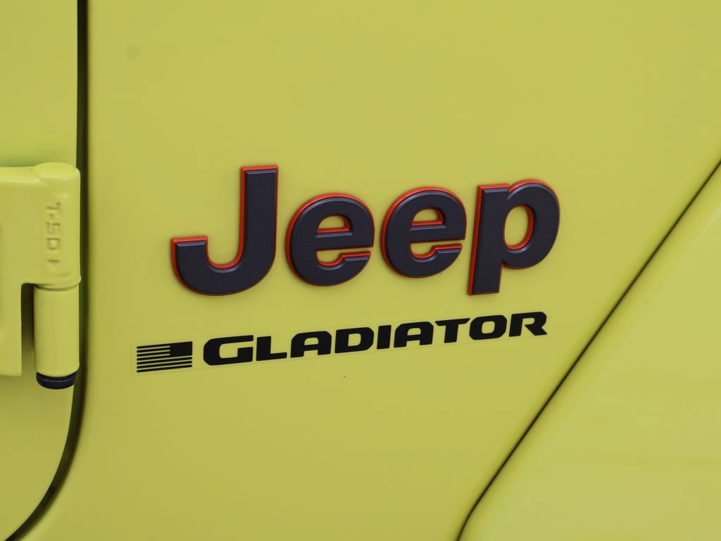Used 2023 Jeep Gladiator Mojave w/ LED Lighting Group AWD/4WD image 8