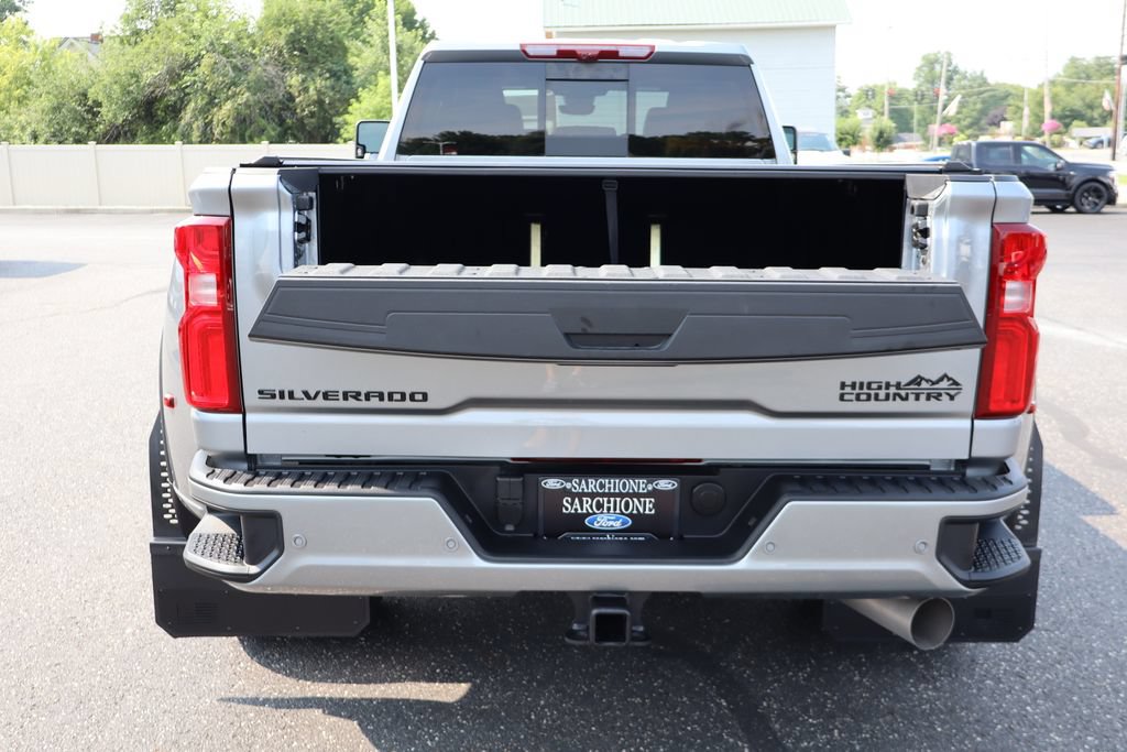 Used 2026 Chevrolet Silverado 3500 High Country w/ High Country Premium Package AWD/4WD image 19
