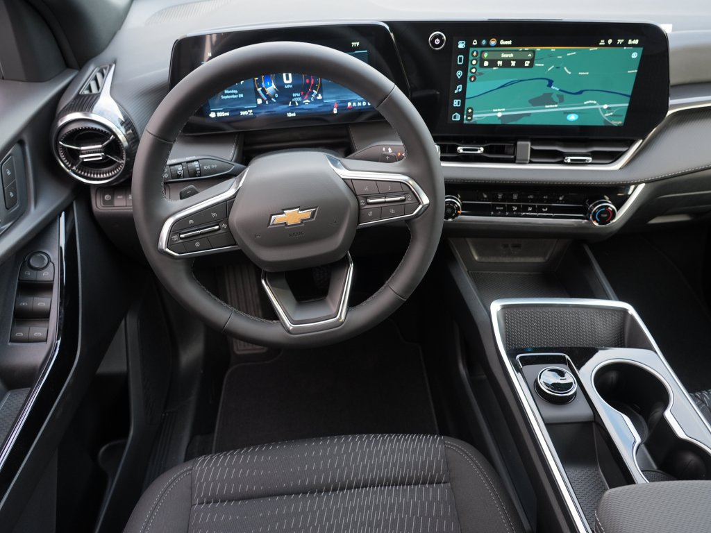 New 2027 Chevrolet Equinox LT AWD/4WD image 12