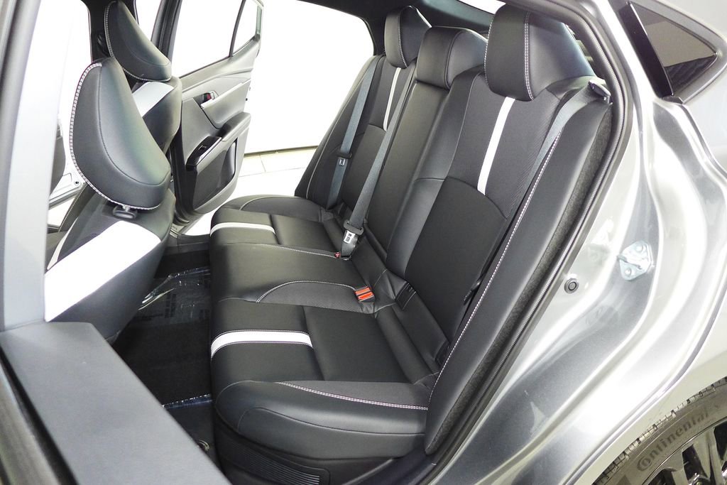 Used 2025 Toyota Camry SE w/ Convenience Package image 20