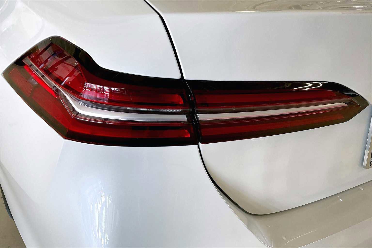 New 2025 BMW 530i 530i w/ Premium Package image 14