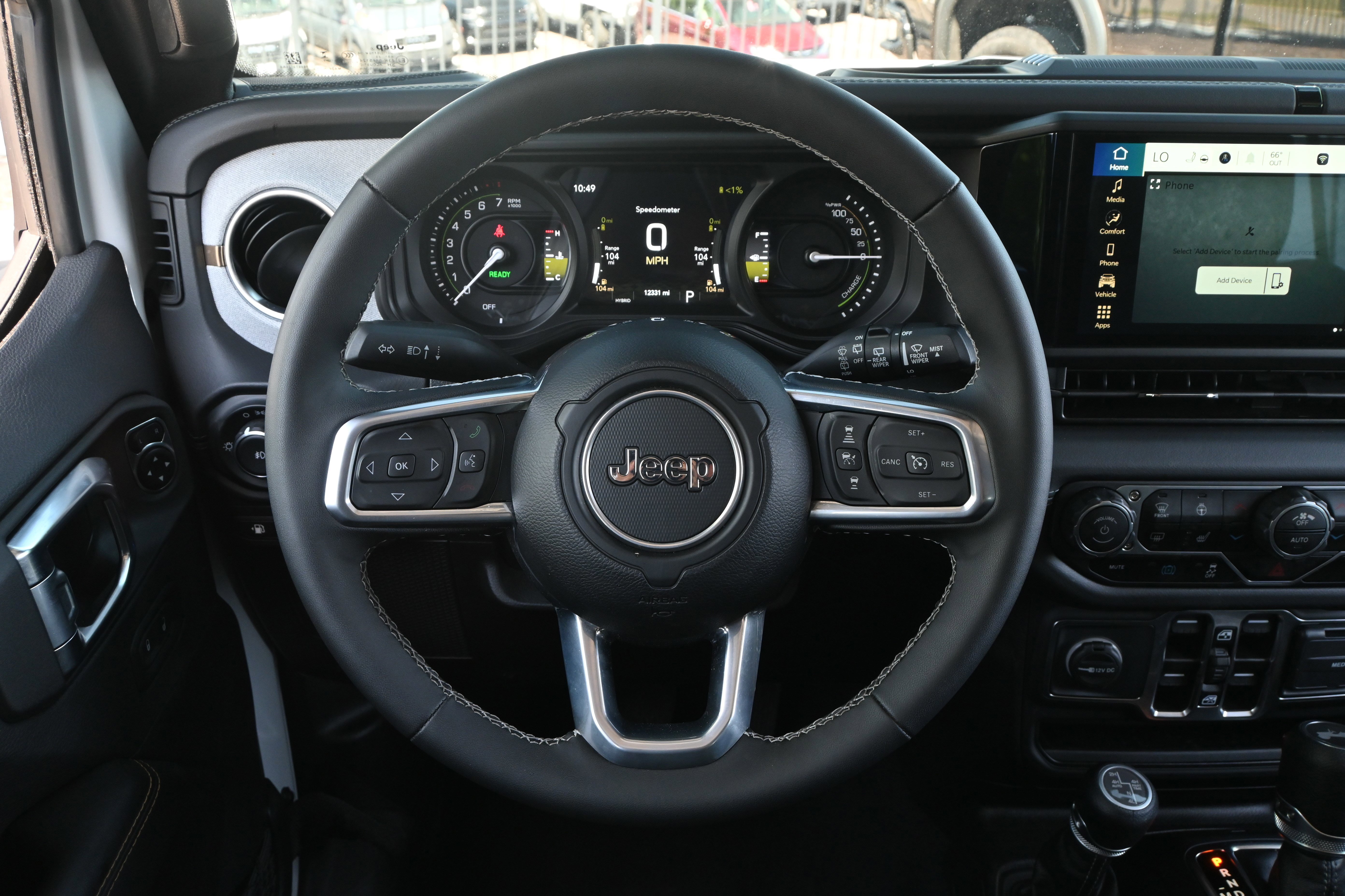 Used 2025 Jeep Wrangler Unlimited Sahara AWD/4WD image 17