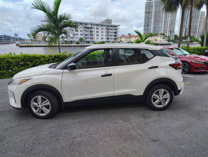 Used 2024 Nissan Kicks S FWD image 4