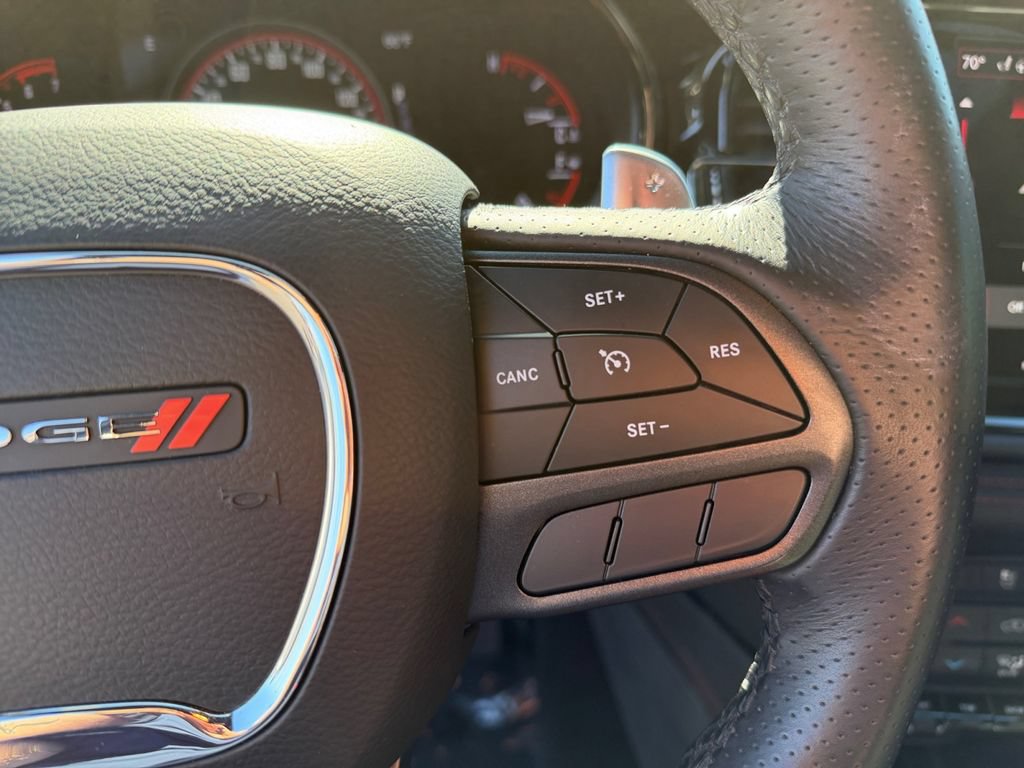 Used 2022 Dodge Durango R/T w/ Tow 'N Go Package AWD/4WD image 17