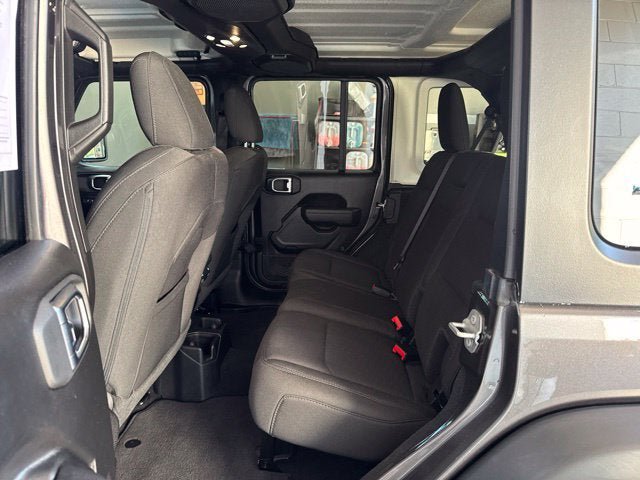 Used 2023 Jeep Wrangler Unlimited Sport AWD/4WD image 16