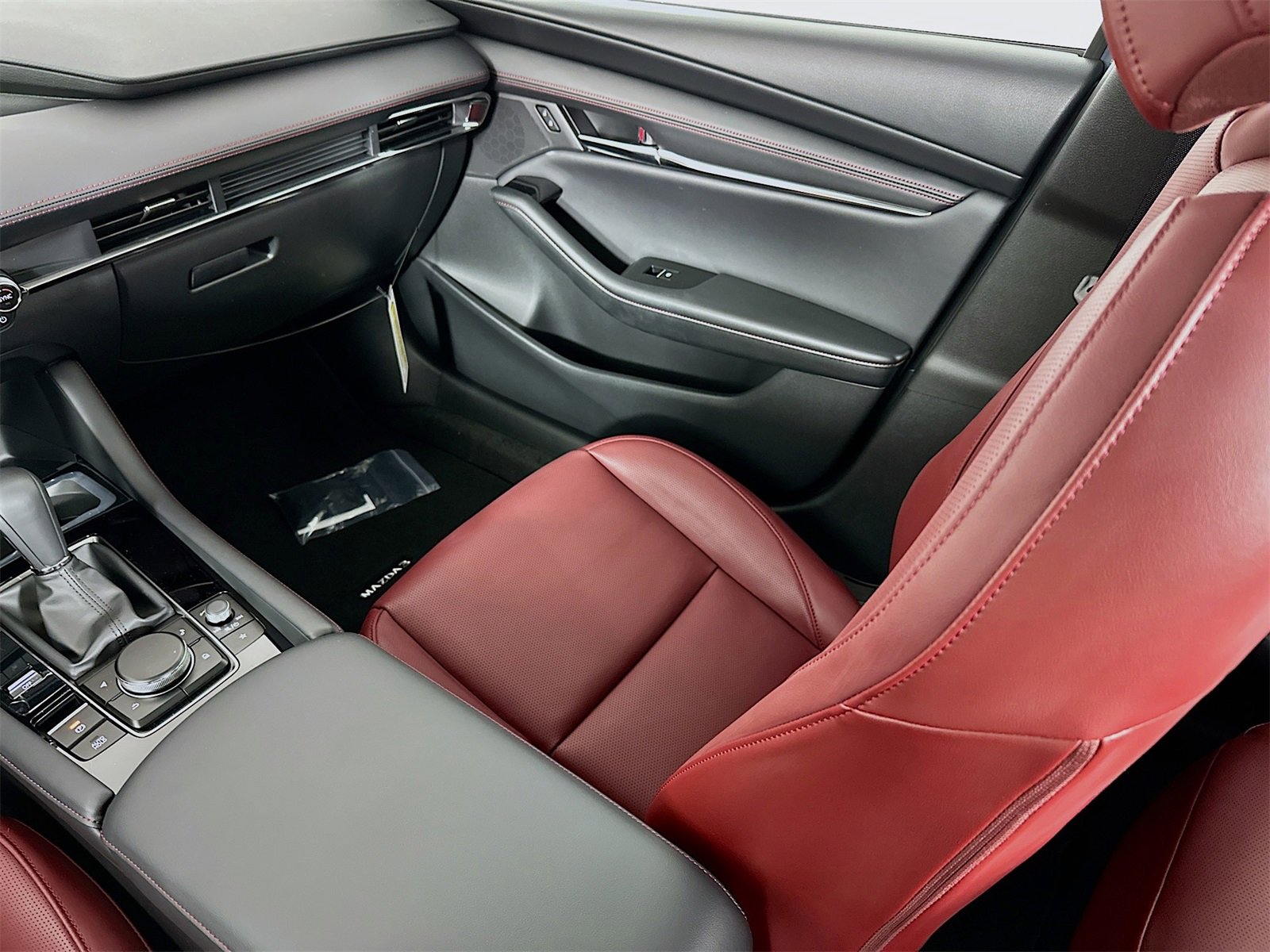 New 2026 MAZDA MAZDA3 Carbon image 24