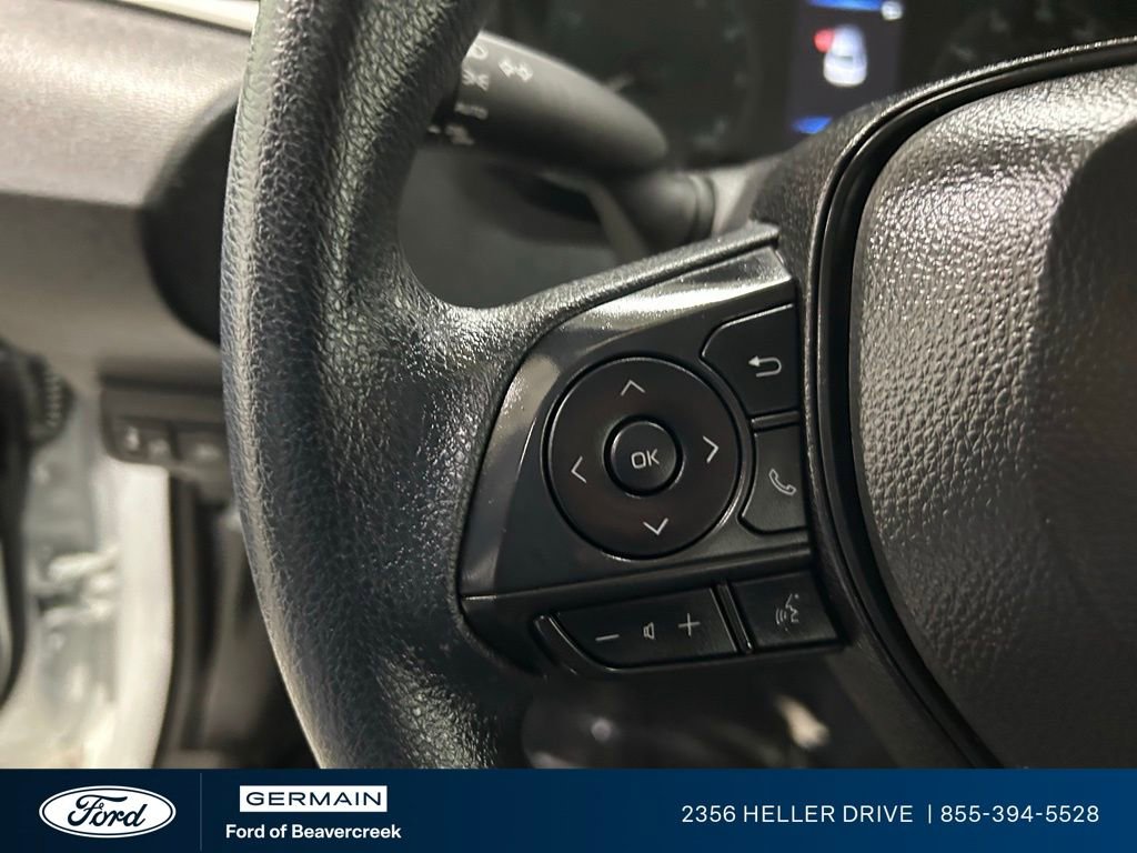Used 2025 Toyota Corolla LE image 20