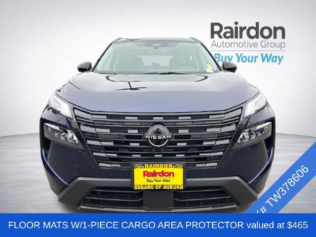 Used 2026 Nissan Rogue Dark Armor AWD/4WD image 2