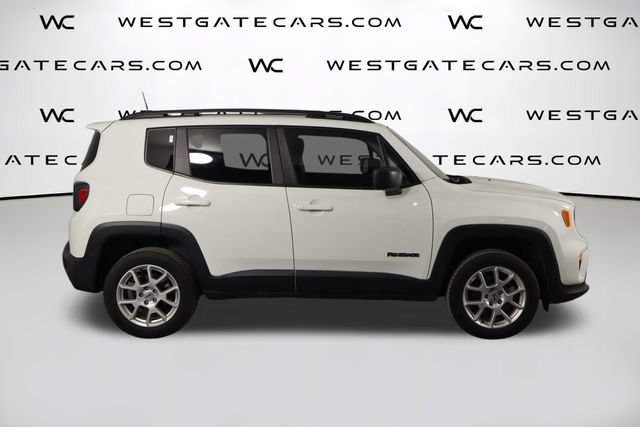 Used 2023 Jeep Renegade Latitude w/ Sun & Fun Group AWD/4WD image 47