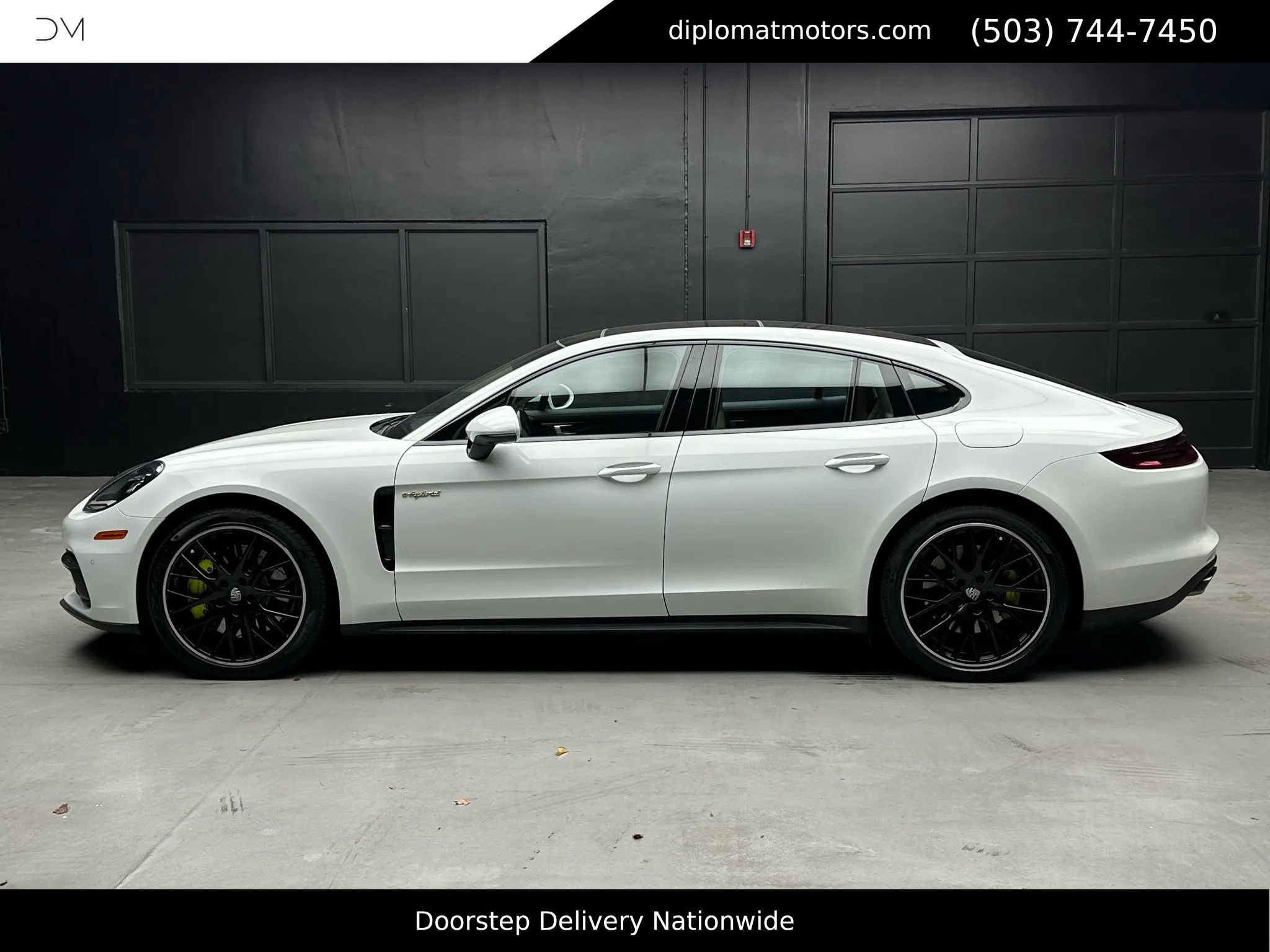 Used 2018 Porsche Panamera 4 image 3
