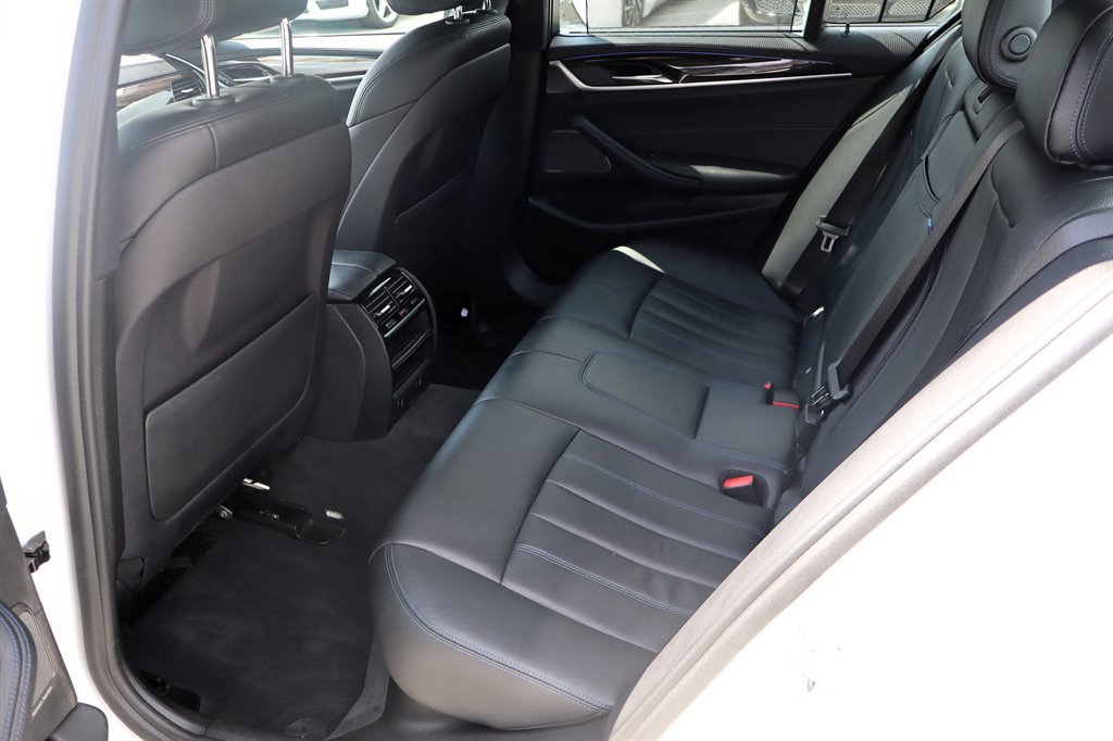 Used 2018 BMW 540i RWD image 25
