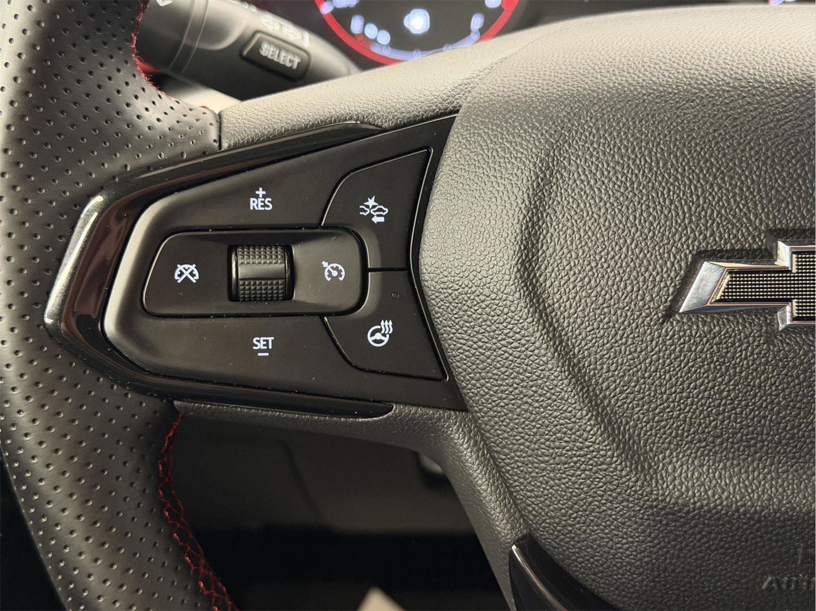 Certified 2024 Chevrolet Trax RS w/ Driver Confidence Package image 18