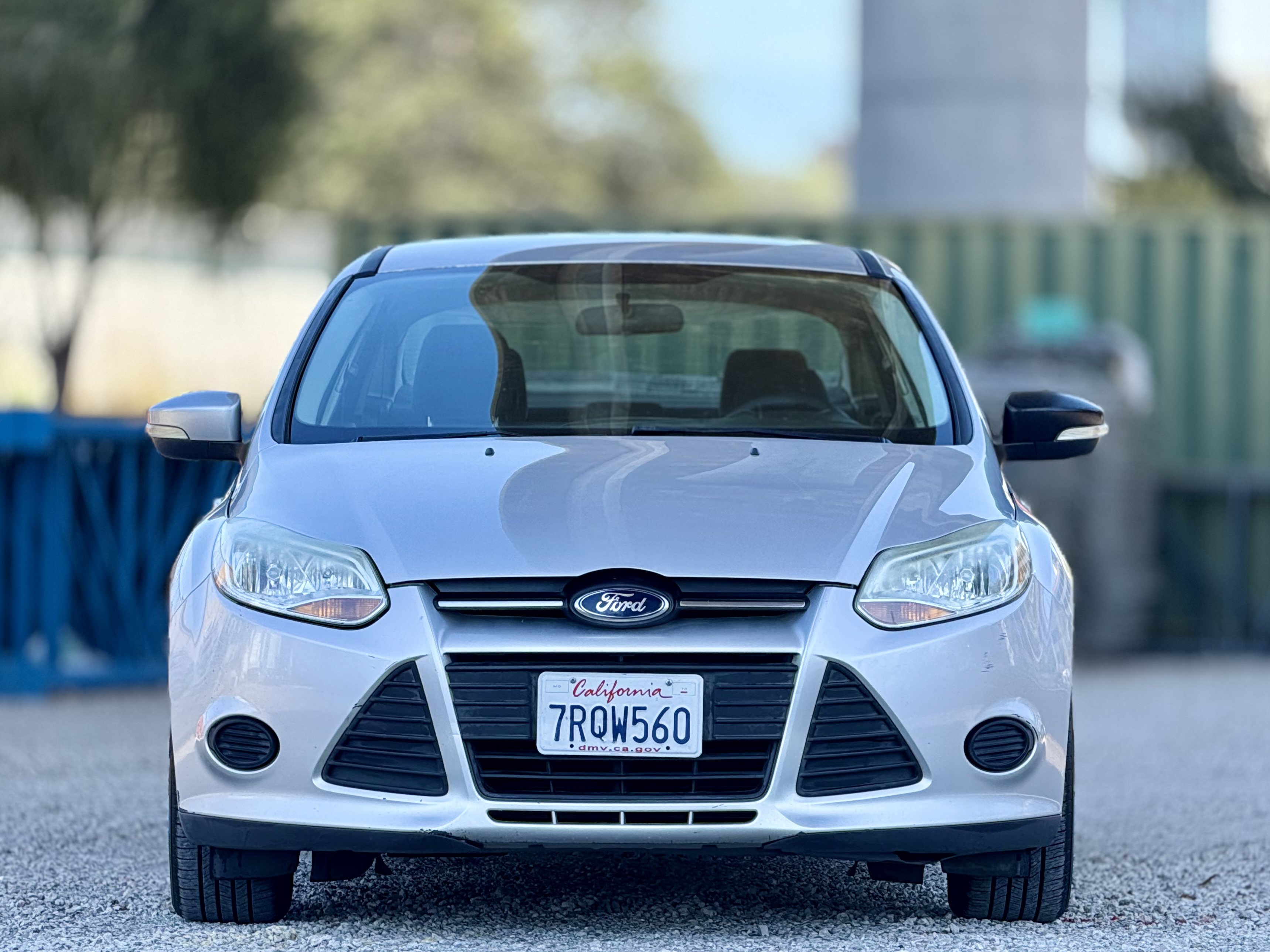Used 2013 Ford Focus SE FWD image 2