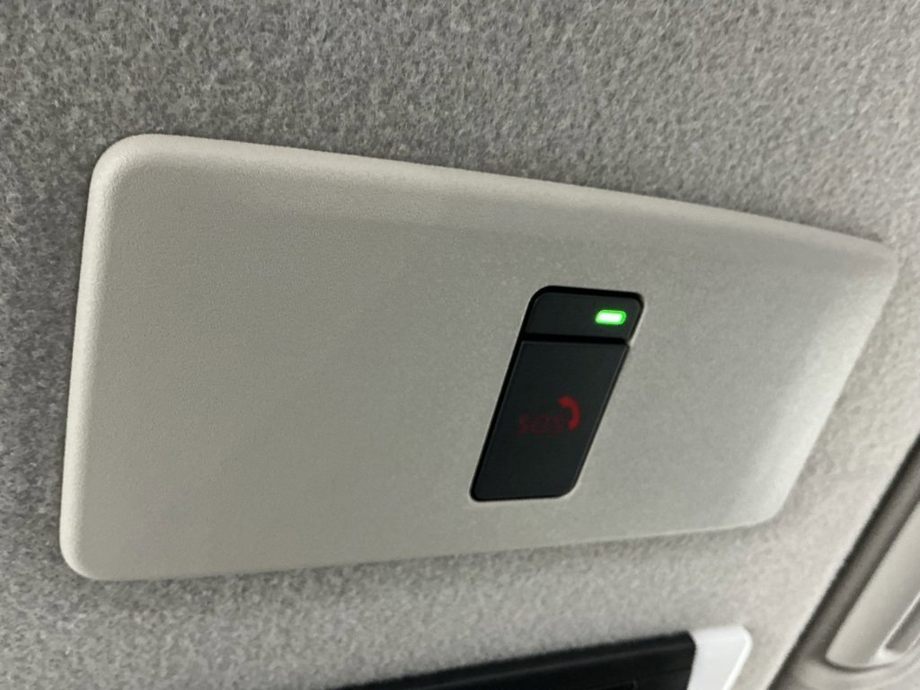 Used 2024 Nissan Kicks SV image 9