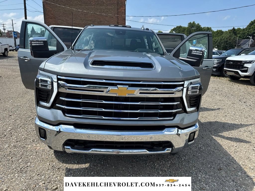 Certified 2025 Chevrolet Silverado 2500 LTZ w/ LTZ Plus Package AWD/4WD image 36