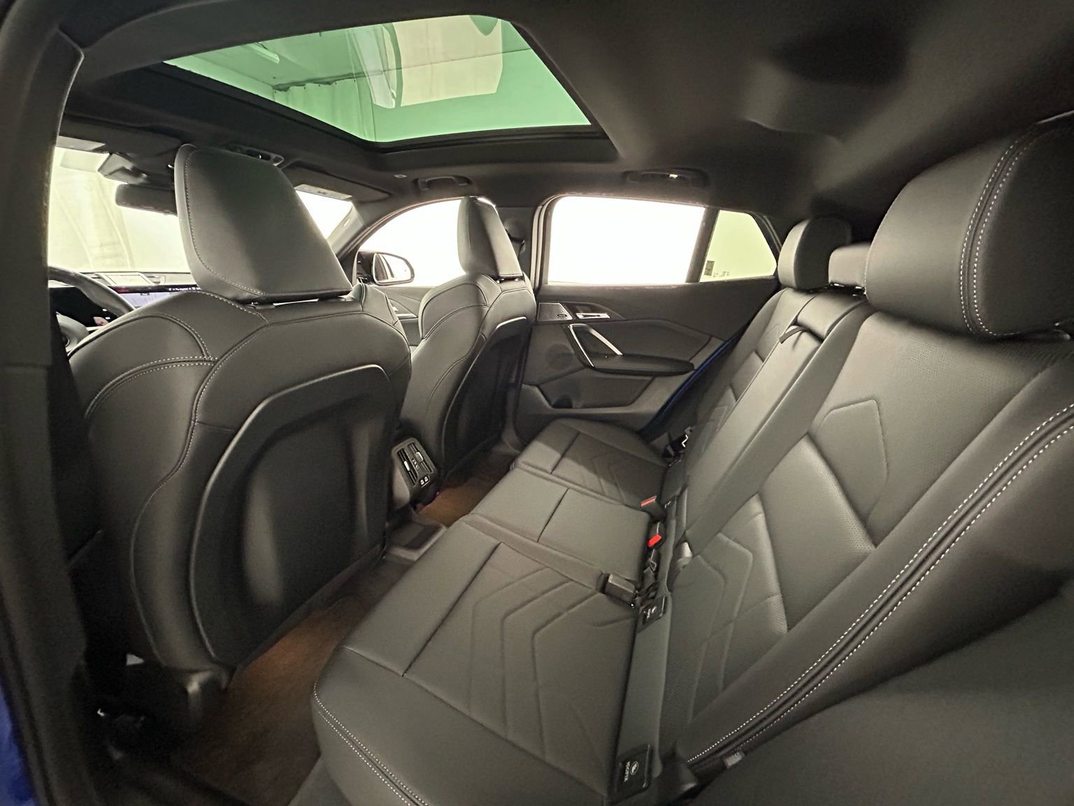 Used 2025 BMW X2 M35i image 33