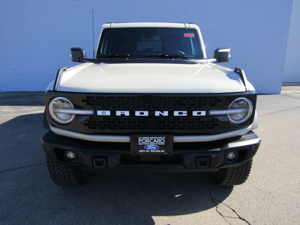 Used 2025 Ford Bronco Badlands AWD/4WD image 3