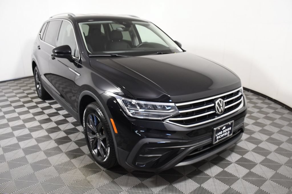Used 2023 Volkswagen Tiguan SE AWD/4WD image 9