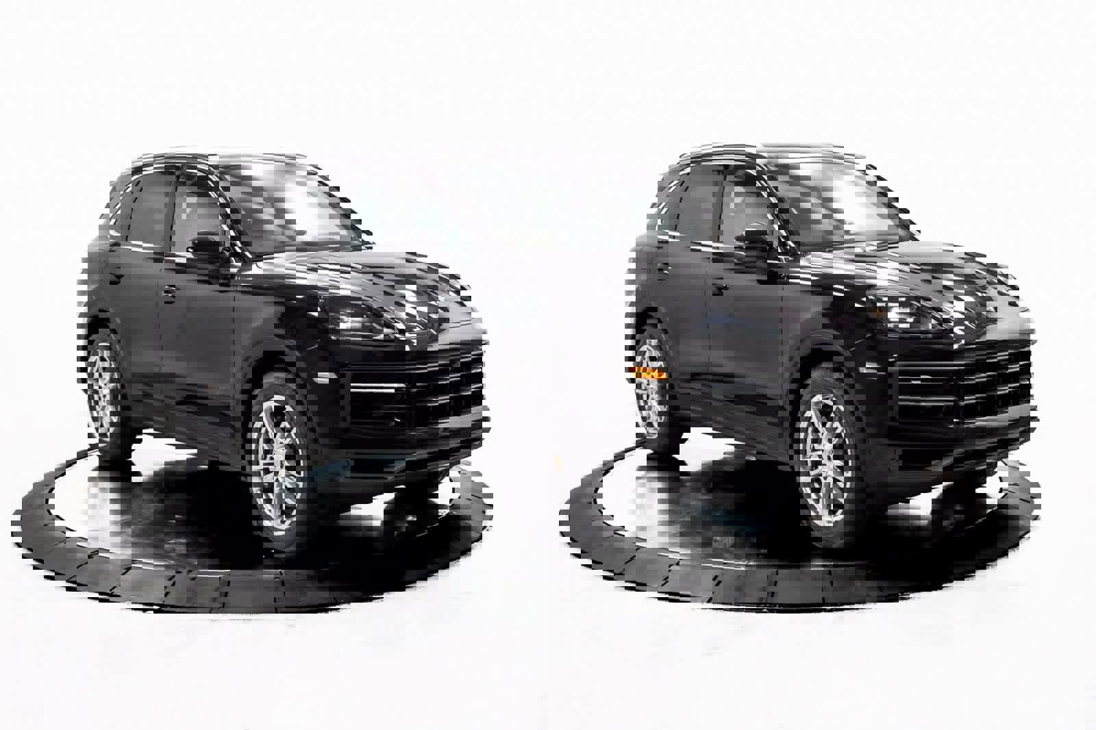 Certified 2025 Porsche Cayenne image 9