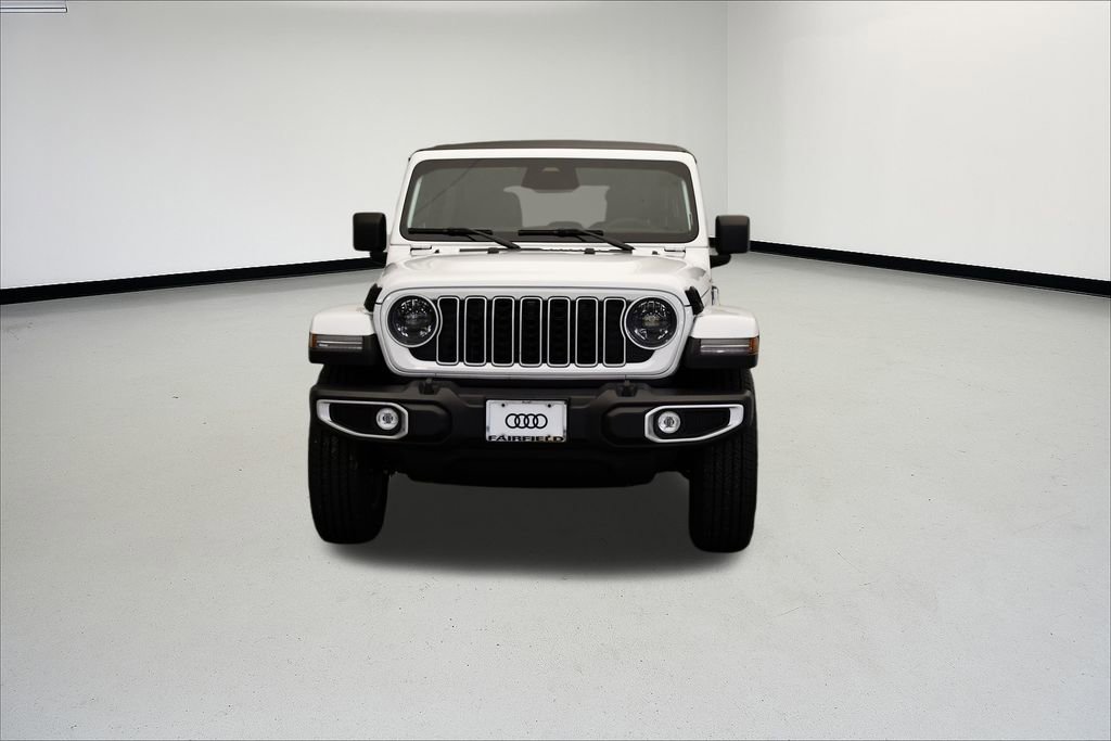 Used 2025 Jeep Wrangler Sahara image 8