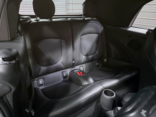 Used 2020 MINI Cooper S image 17