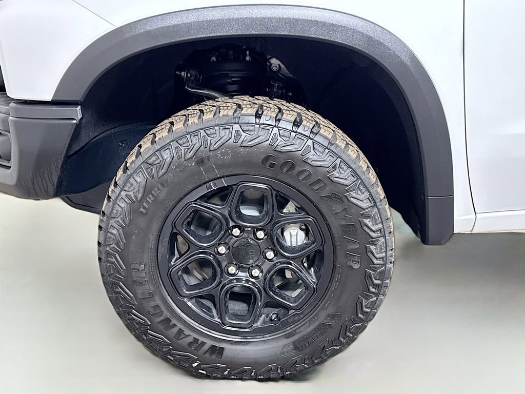 Certified 2026 Chevrolet Silverado 1500 ZR2 w/ ZR2 Bison Edition image 31