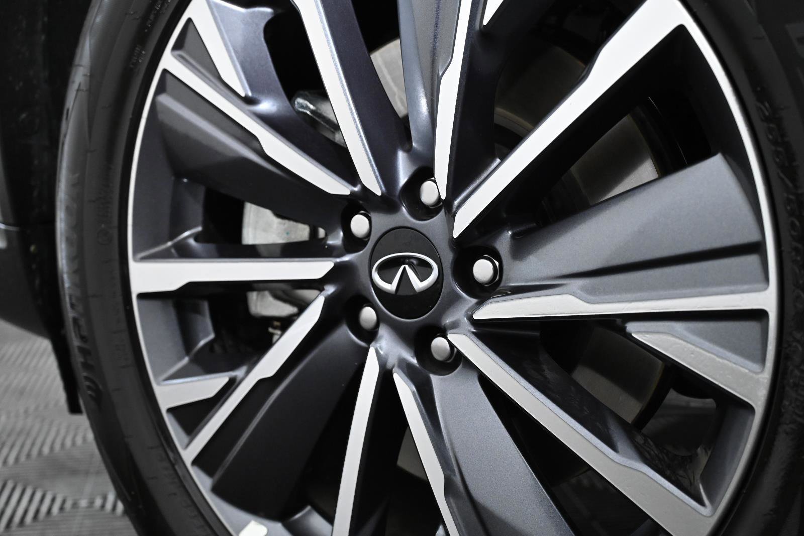 Certified 2026 INFINITI QX60 Luxe w/ Cargo Package image 32