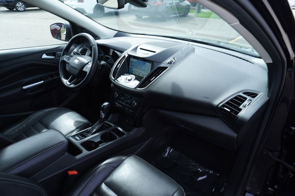 Used 2017 Ford Escape Titanium AWD/4WD image 30
