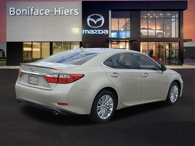 Used 2013 Lexus ES 350 w/ Luxury Pkg FWD image 4