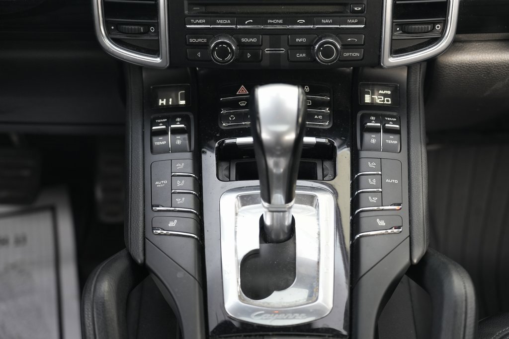 Used 2012 Porsche Cayenne image 44