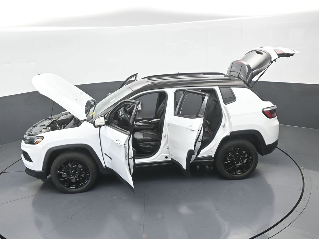 Used 2023 Jeep Compass Altitude image 64