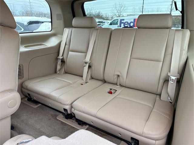 Used 2013 Cadillac Escalade Luxury image 12