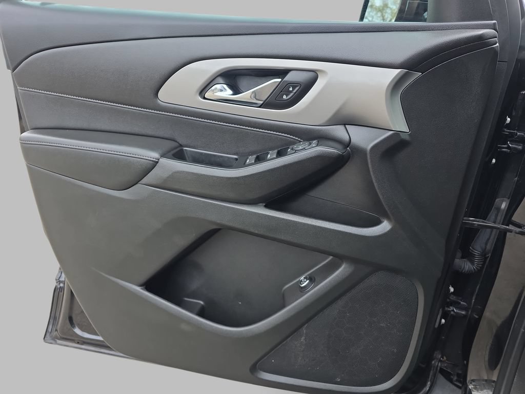 Certified 2023 Chevrolet Traverse LT AWD/4WD image 29