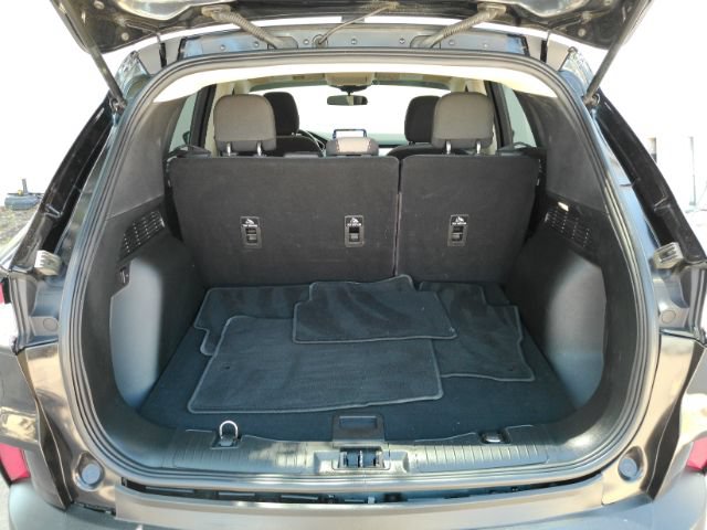 Used 2020 Ford Escape SE FWD image 19