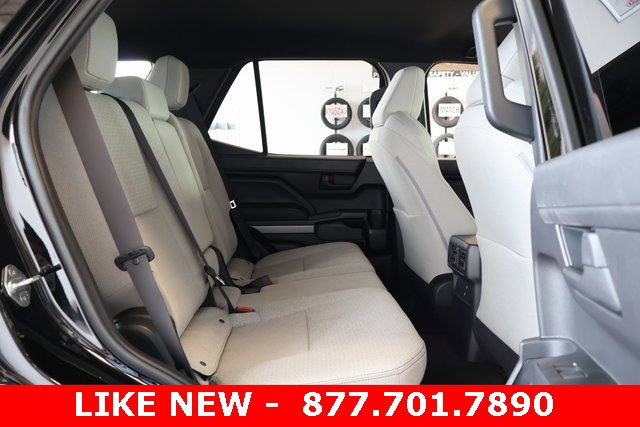 Used 2025 Toyota 4Runner SR5 image 17