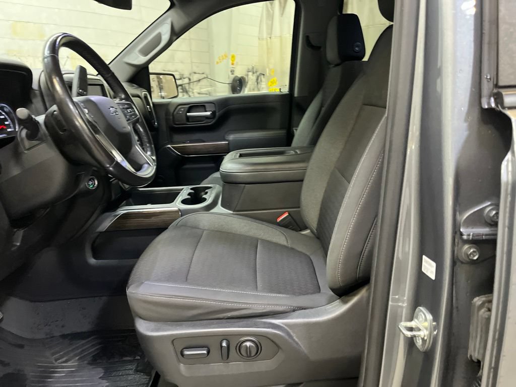 Used 2021 Chevrolet Silverado 1500 LT Trail Boss AWD/4WD image 13