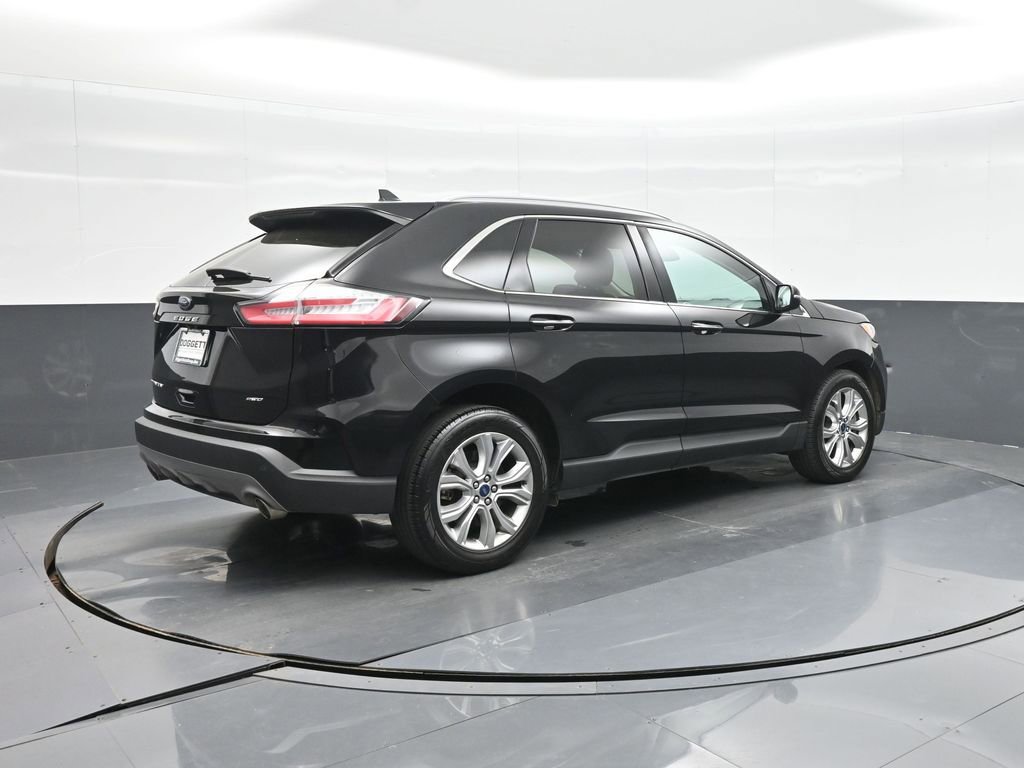 Certified 2022 Ford Edge Titanium AWD/4WD image 8