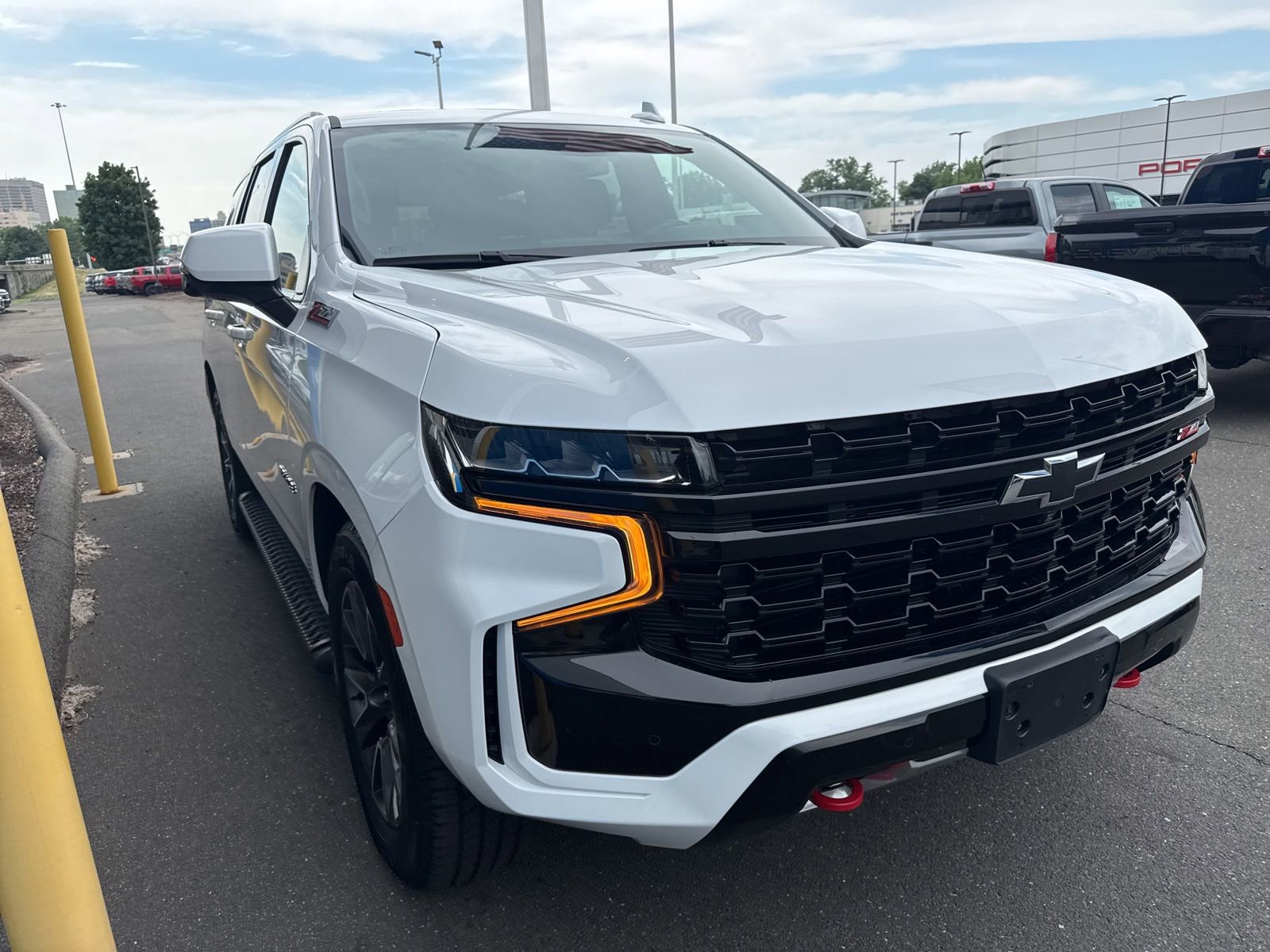 Used 2023 Chevrolet Tahoe Z71 w/ Z71 Off-Road Package AWD/4WD image 4