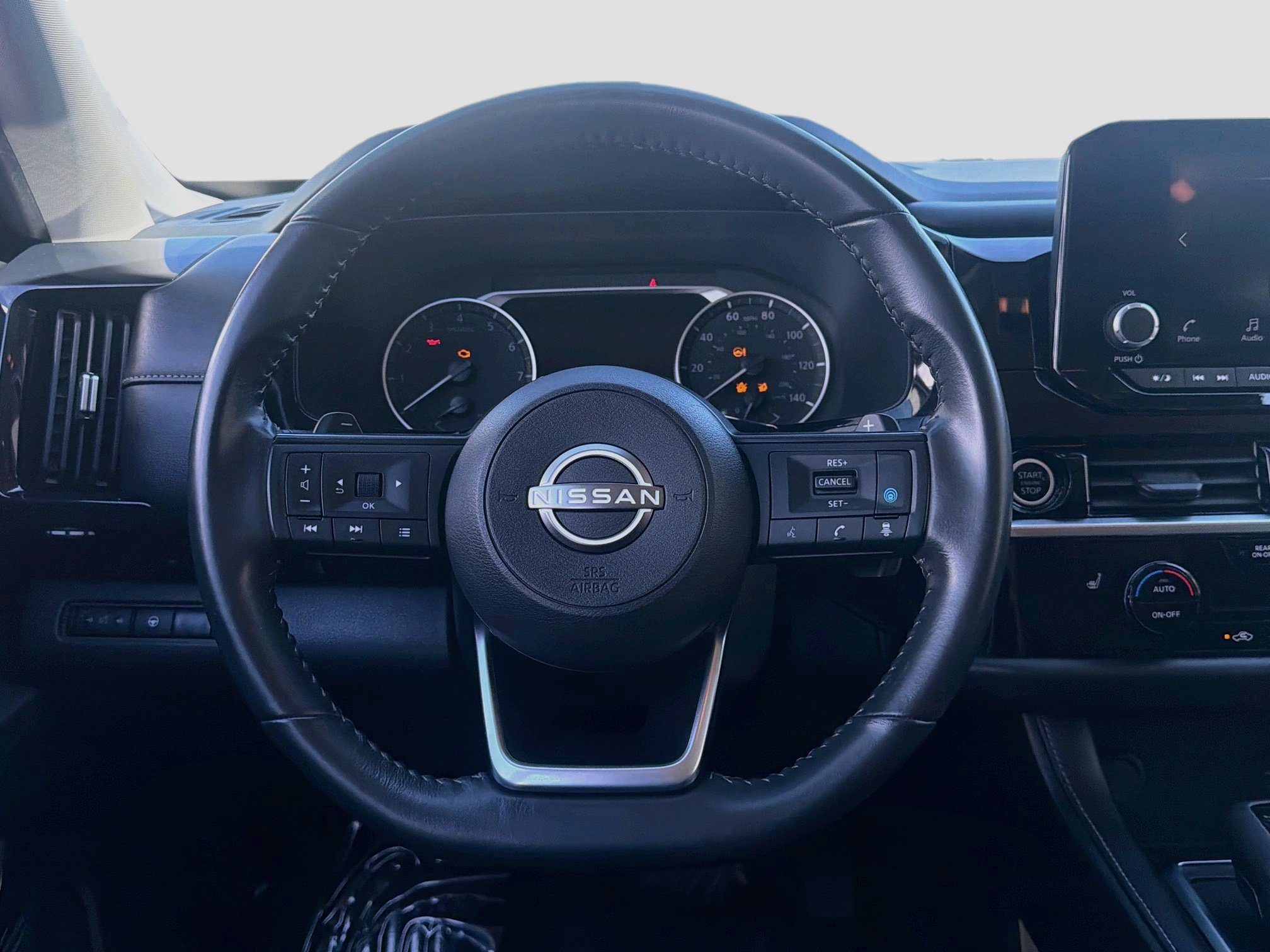 Used 2024 Nissan Pathfinder SV AWD/4WD image 18