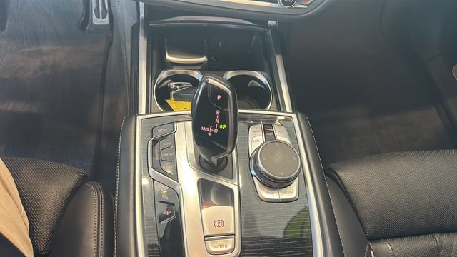 Used 2019 BMW 750i xDrive w/ M Sport Package AWD/4WD image 14