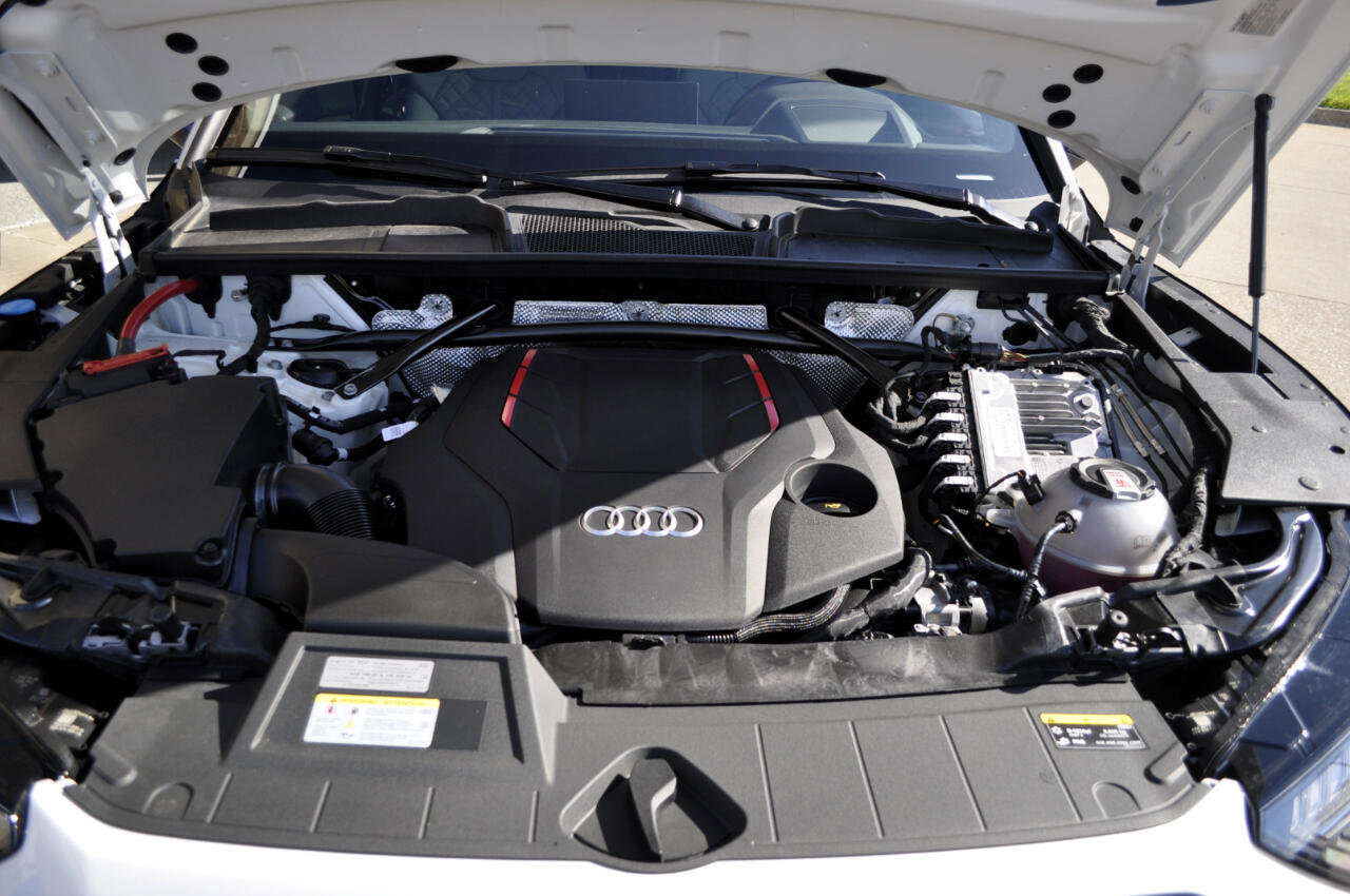 Used 2024 Audi SQ5 Prestige image 29