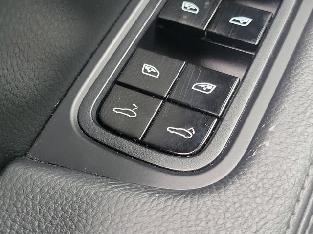 Used 2021 Porsche Cayenne AWD/4WD image 26
