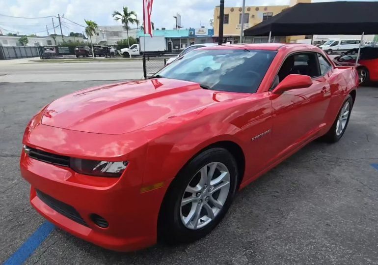 Used 2015 Chevrolet Camaro LS RWD image 13
