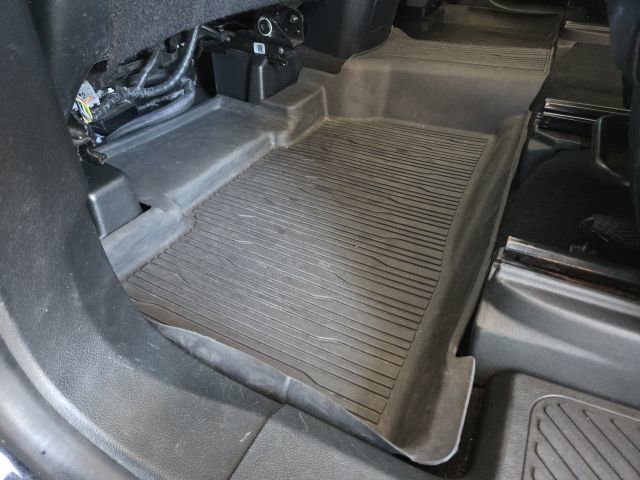 Used 2022 Ford Explorer XLT AWD/4WD image 18