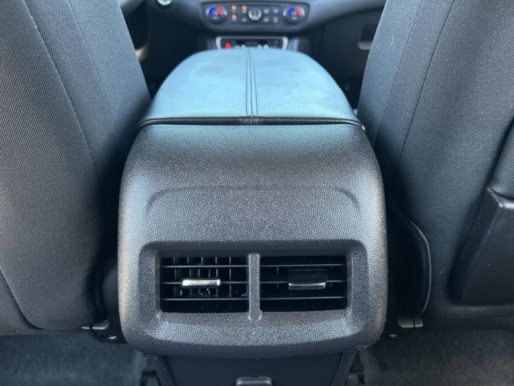 Used 2022 GMC Terrain SLE w/ Driver Convenience Package image 22